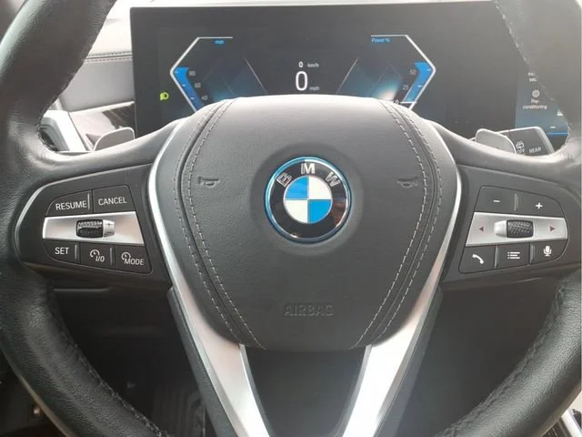 Used 2025  BMW xDrive50e image 13
