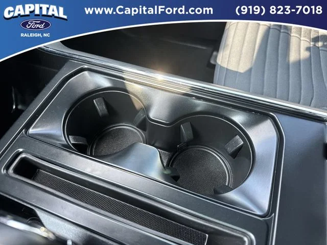 Used 2023 Blue Ford XLT image 31