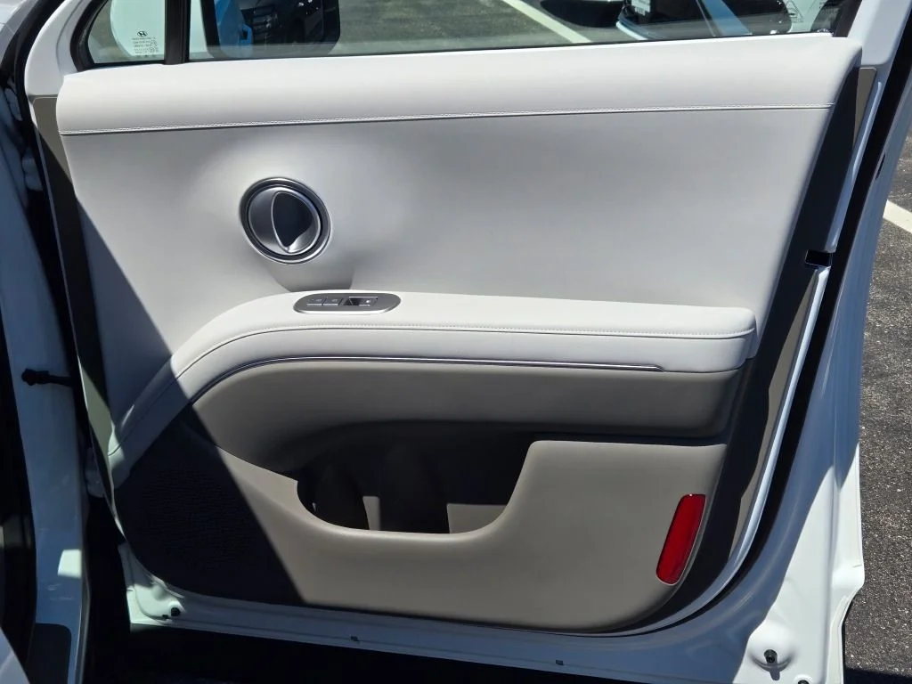 New 2026 White Pearl Hyundai SEL image 4