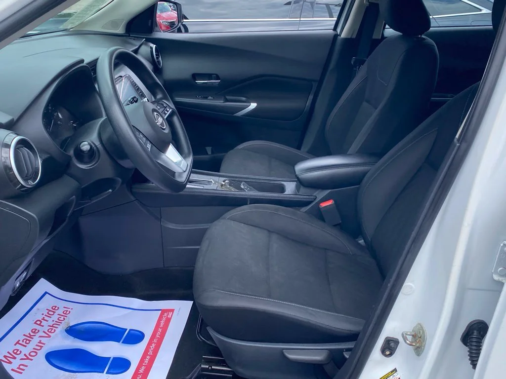 Used 2023 White Nissan SV image 5
