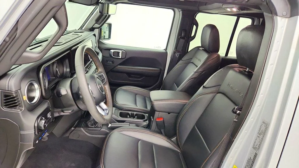 Used 2024 Silver Zynith Clearcoat Jeep Sahara 4x4 image 20