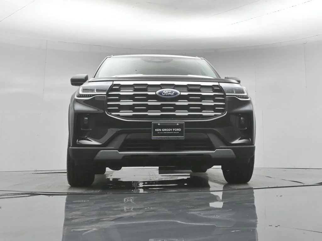New 2026 Agate Black Metallic Ford Active image 46