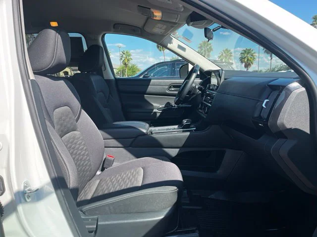 Used 2024 White Nissan SV image 21