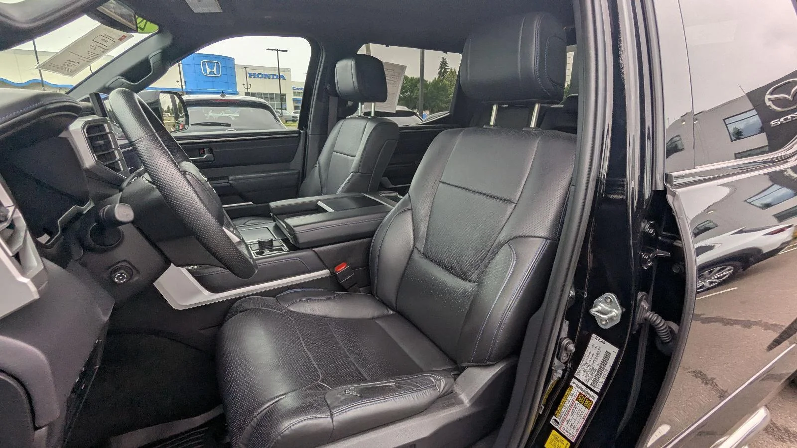 2024 Toyota Tundra Platinum - Photo 18