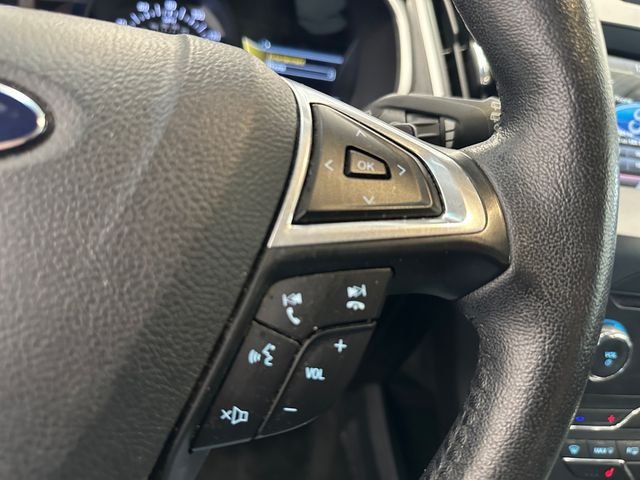 Used 2015  Ford SEL image 24