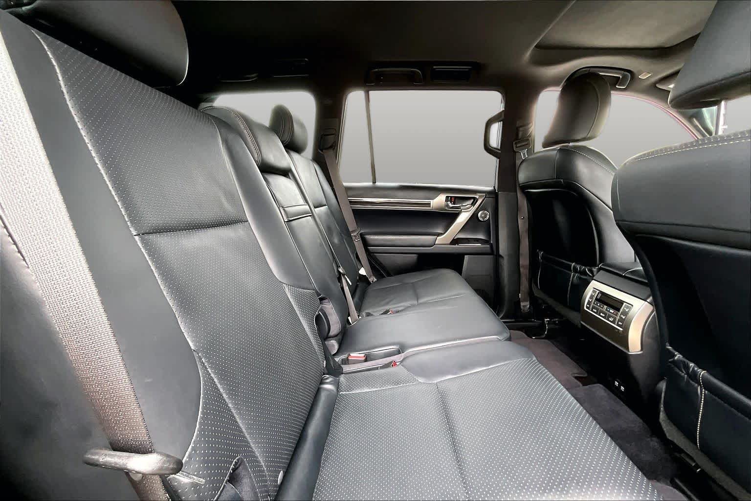 Used 2021 Starfire Pearl Lexus Luxury image 20
