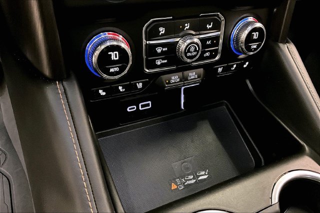 Used 2024 Onyx Black GMC AT4 image 32