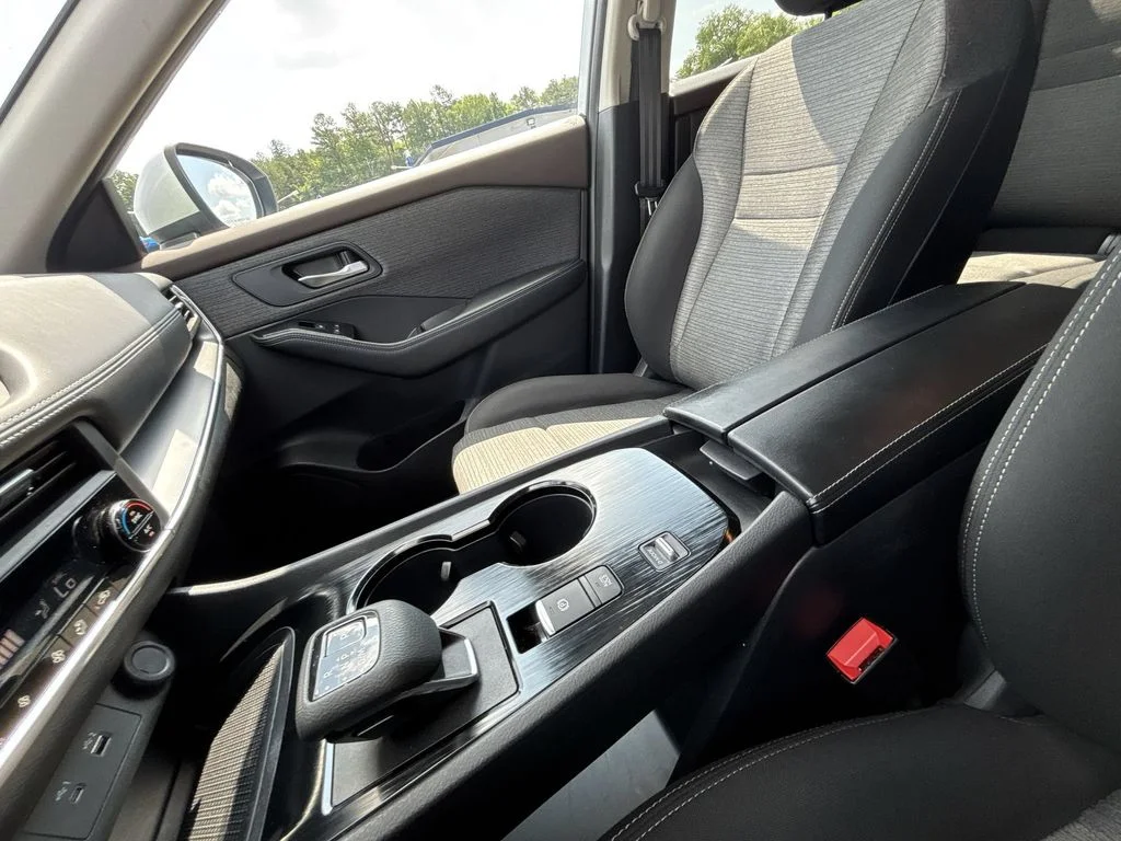 Used 2023 Silver Nissan SV image 22
