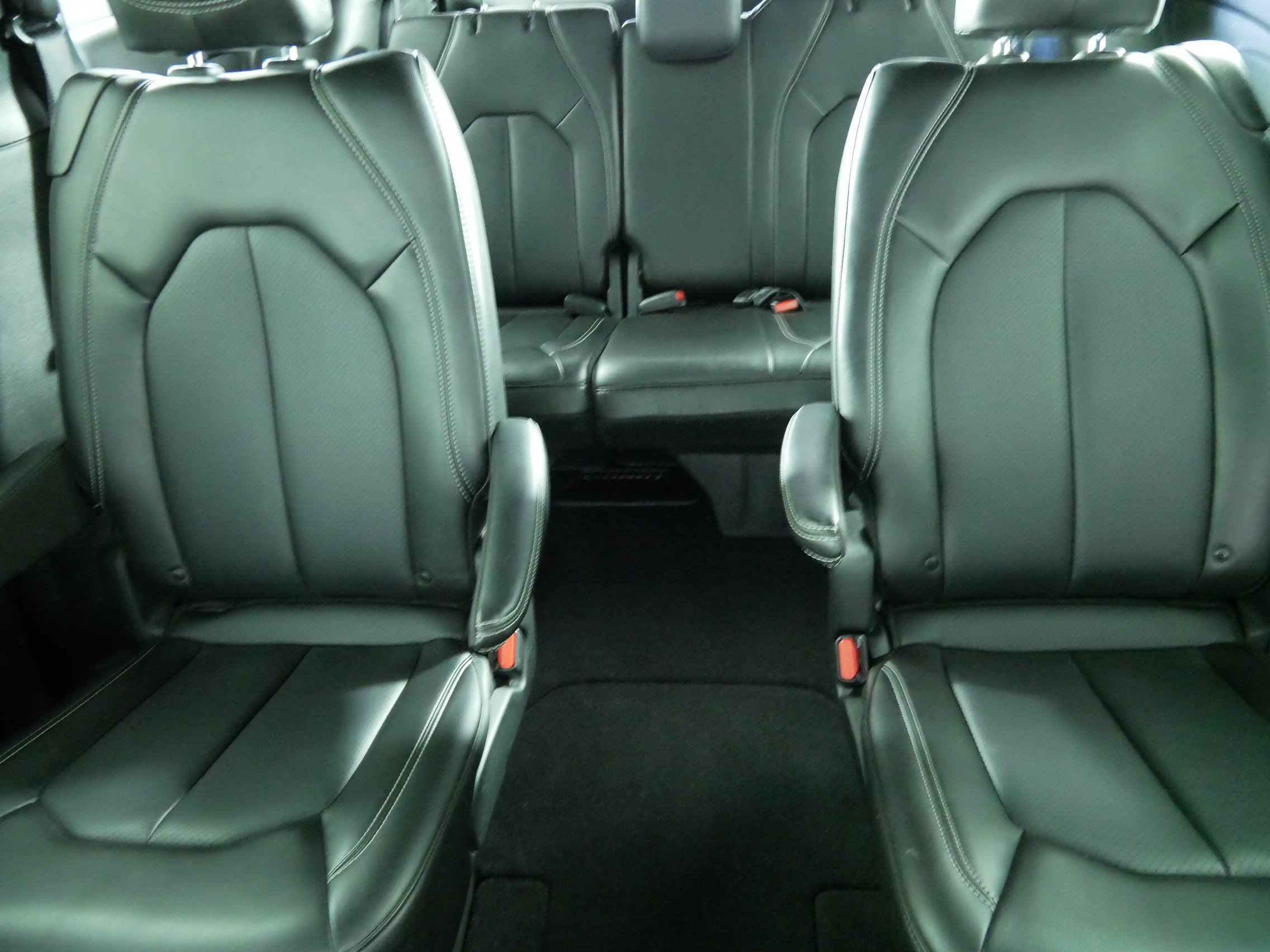 Used 2026 Bright White Clearcoat Chrysler Select image 13