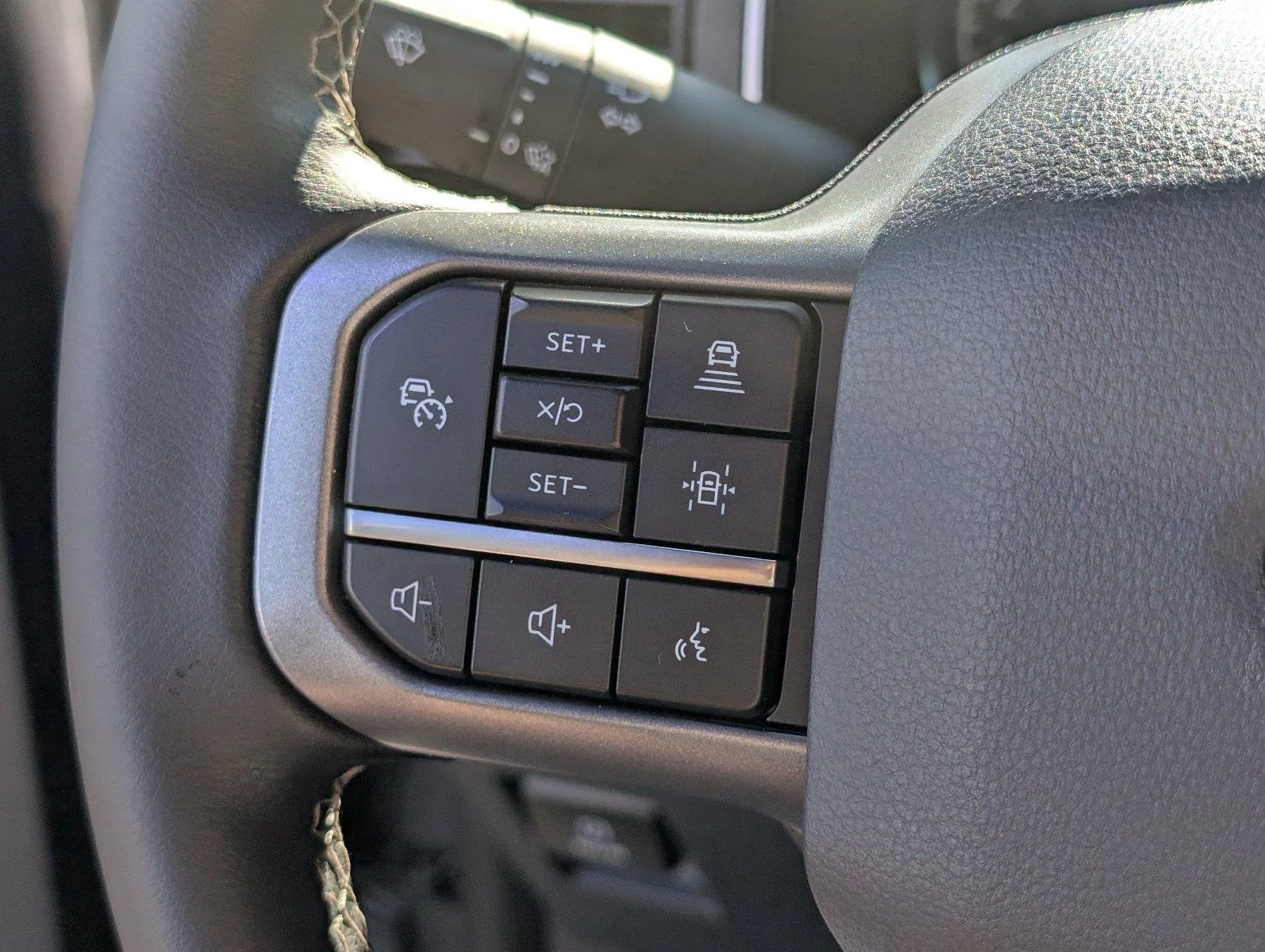 Used 2023 Carbonized Gray Ford XLT image 31