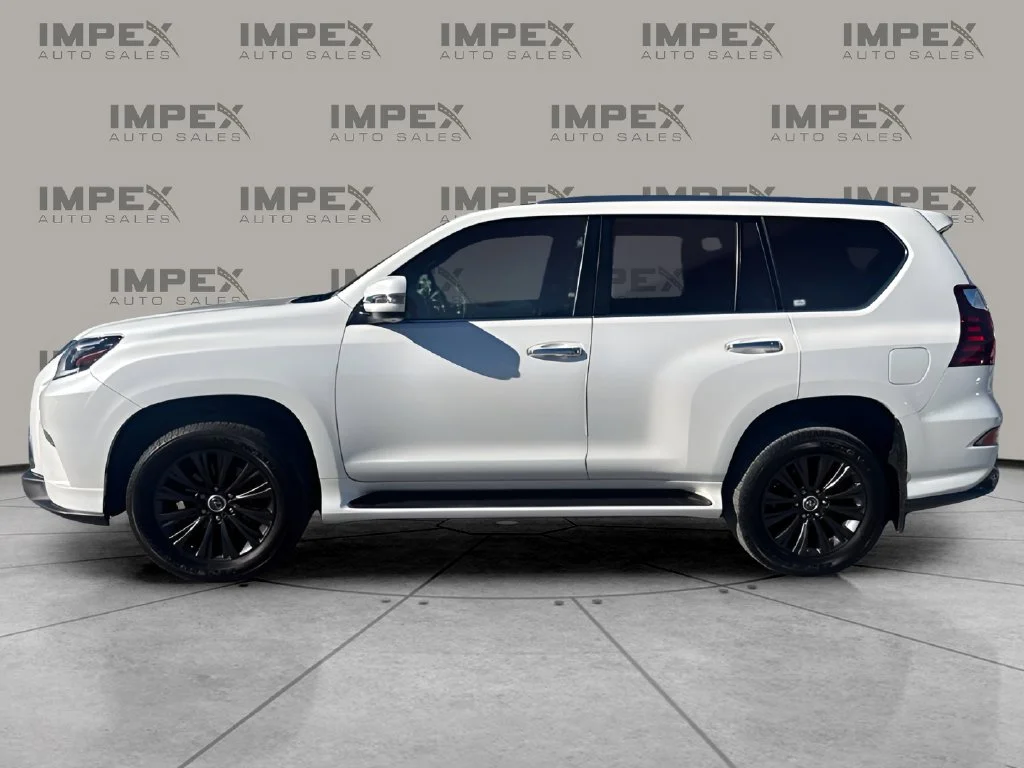 Used 2021 White Lexus 460 Luxury image 2