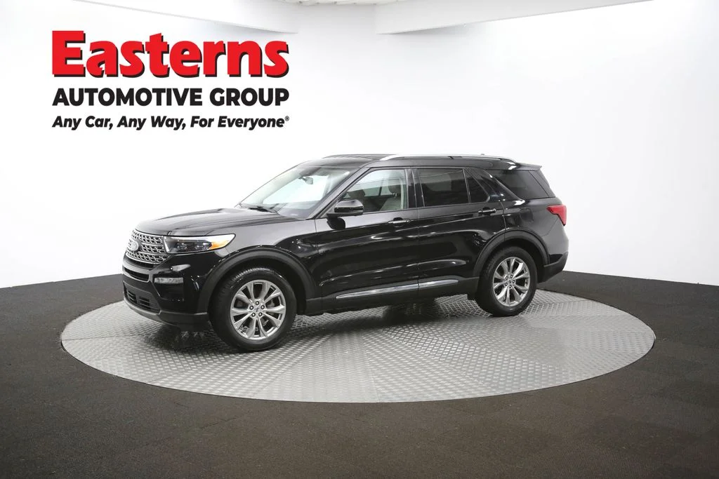 Used 2023 Black Ford Limited image 56