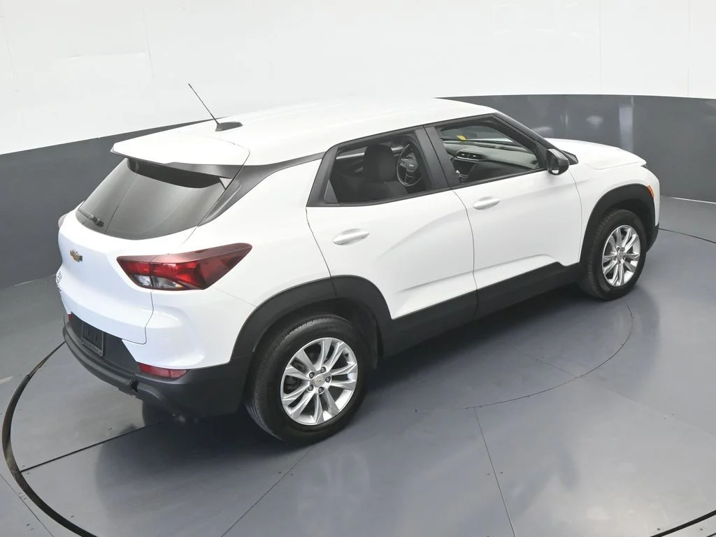Used 2023 Summit White Chevrolet LS image 45