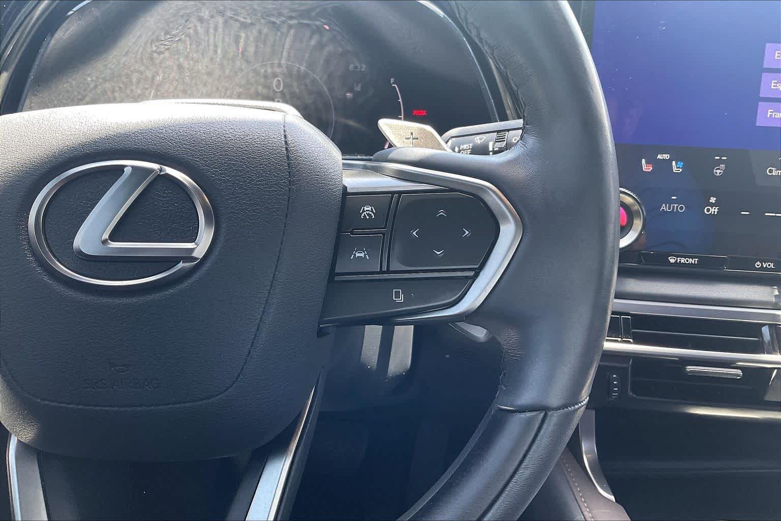 Used 2023 Copper Crest Lexus Luxury image 23