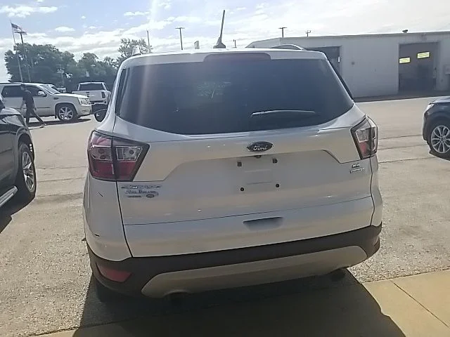 Used 2018 White Ford SE image 21