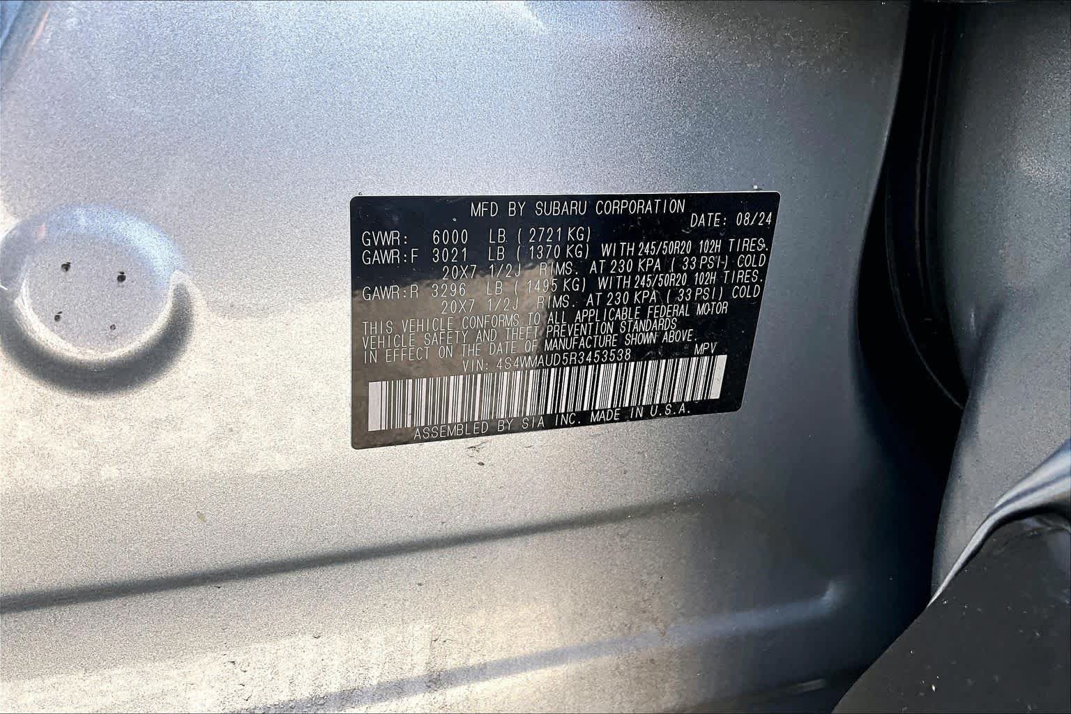 Certified Used 2024 Ice Silver Metallic Subaru Limited image 34