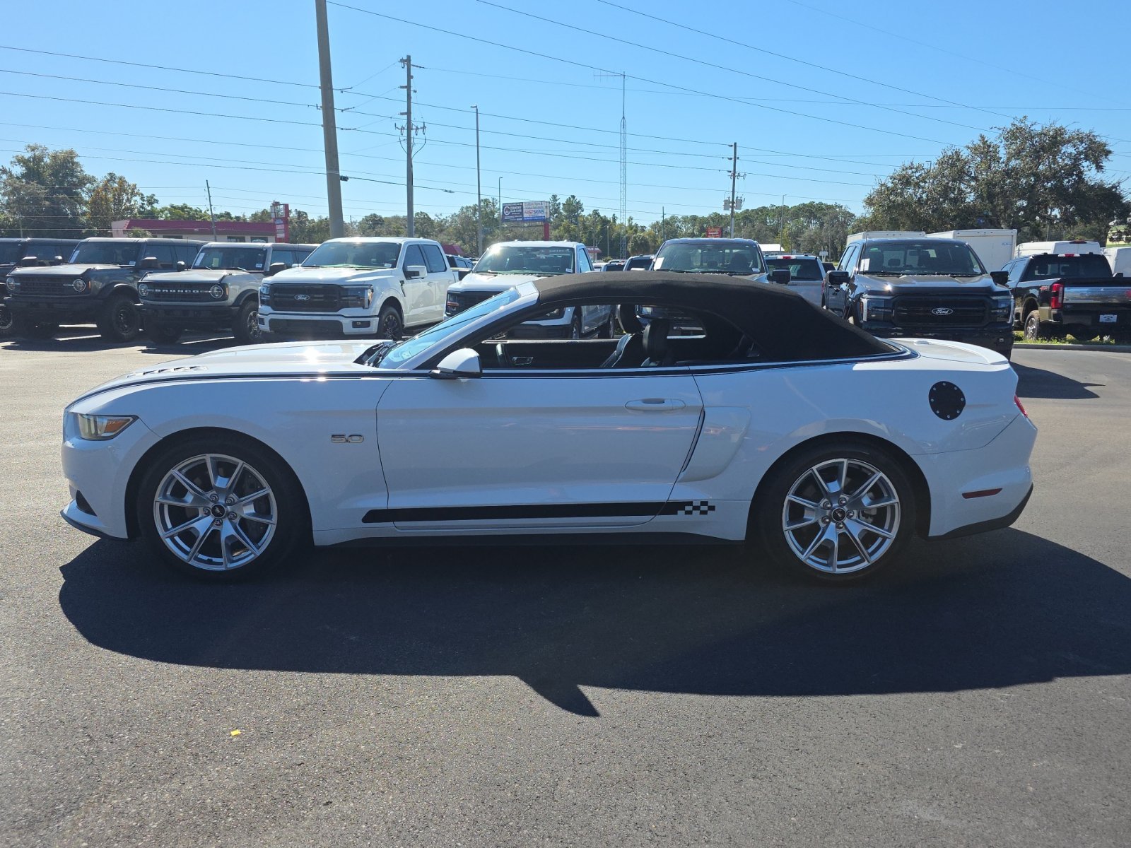 Used 2015 White Ford GT Premium image 6