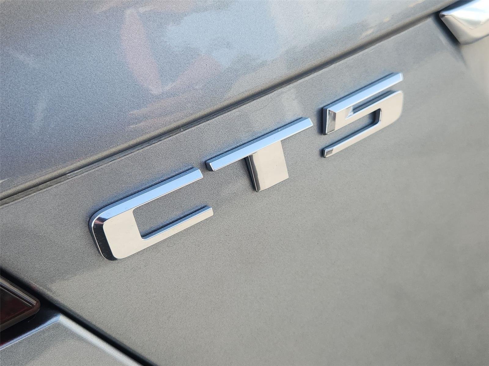 Used 2024 Argent Silver Metallic Cadillac Luxury image 30