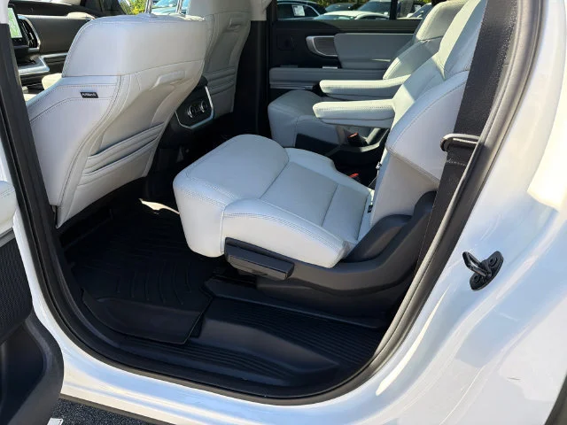 Used 2025 White Ford Platinum MAX image 21