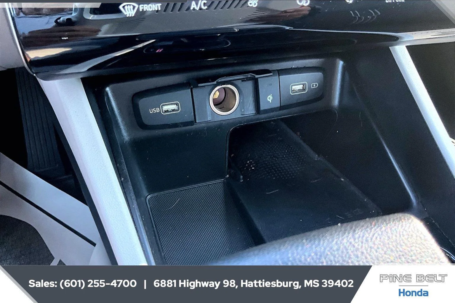 Used 2024 Shimmering Silver Hyundai SEL image 24