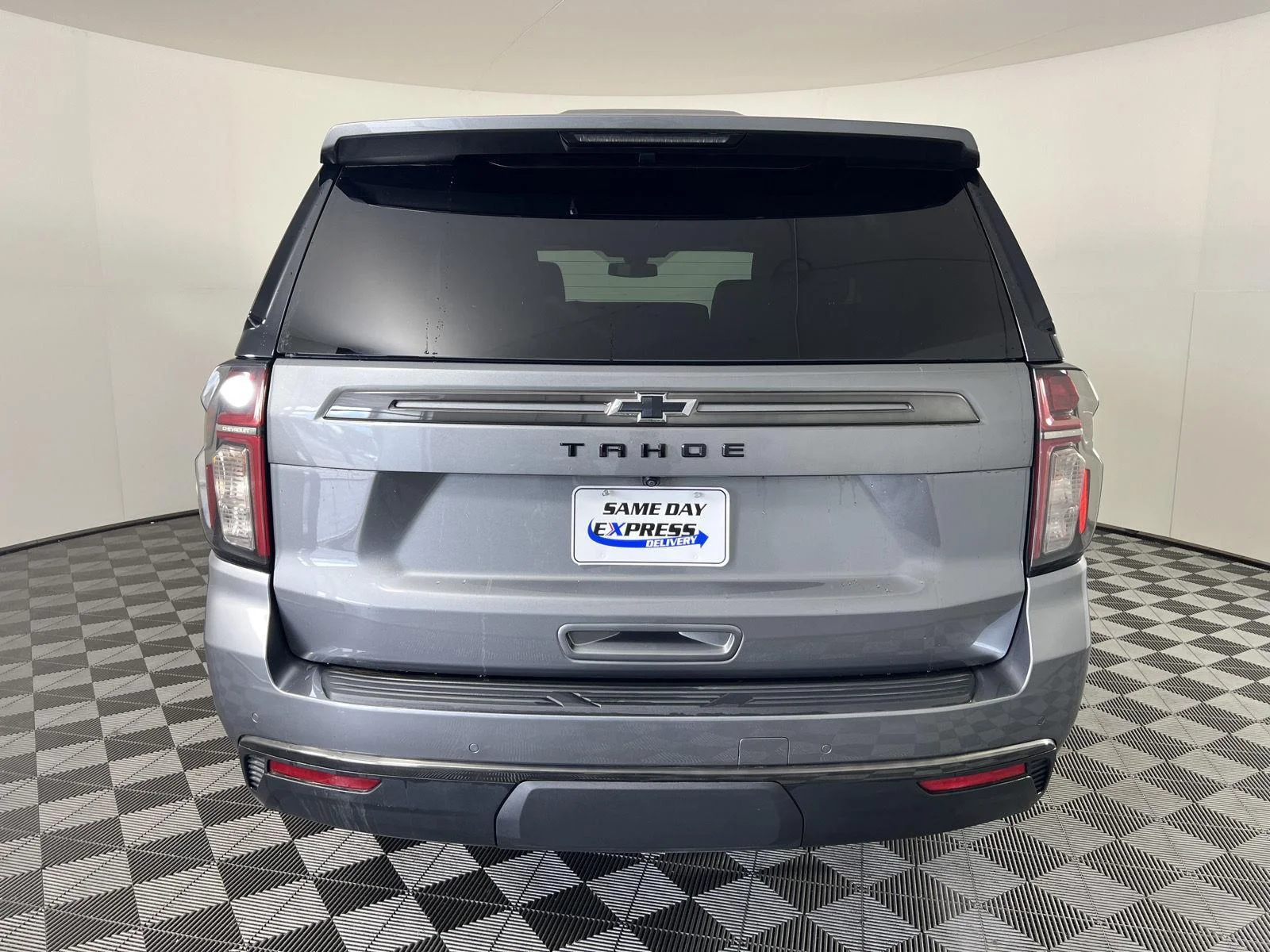Used 2022 Satin Steel Metallic Chevrolet Z71 image 33