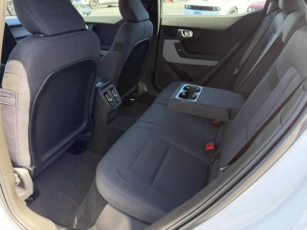 Used 2024  POLESTAR NA image 19