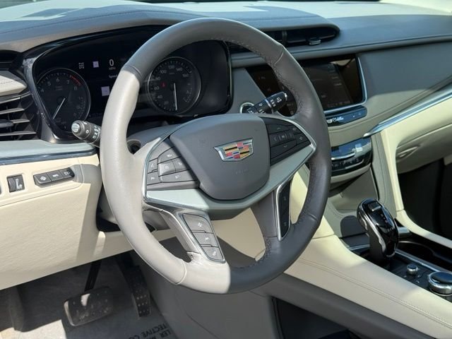 Used 2023 Silver Metallic Cadillac Premium Luxury image 12