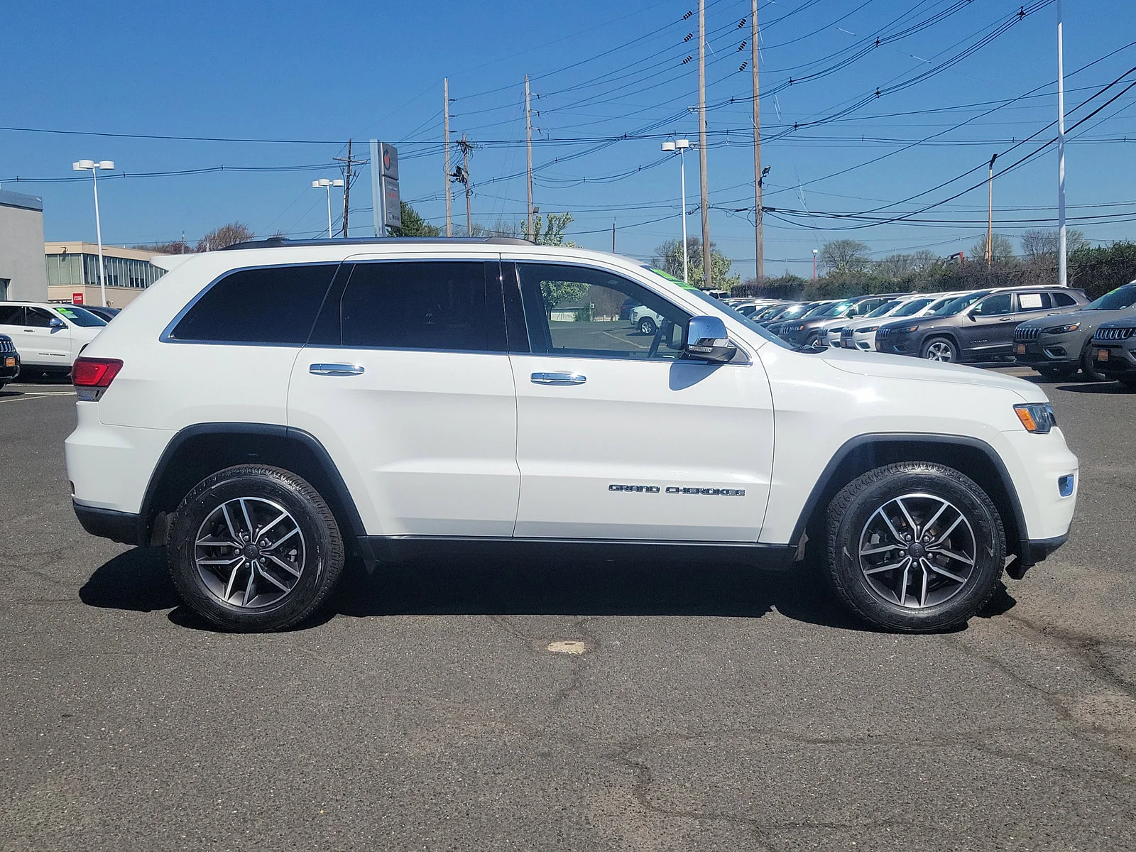 Used 2020 Bright White Clearcoat Jeep Limited image 7