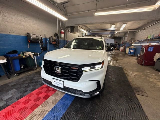 Used 2024 White Honda TrailSport image 1