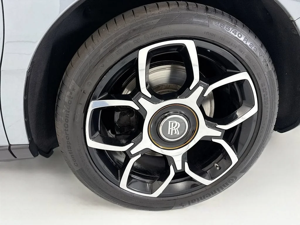 Used 2022 Burnout Gray Rolls-Royce Black Badge image 31
