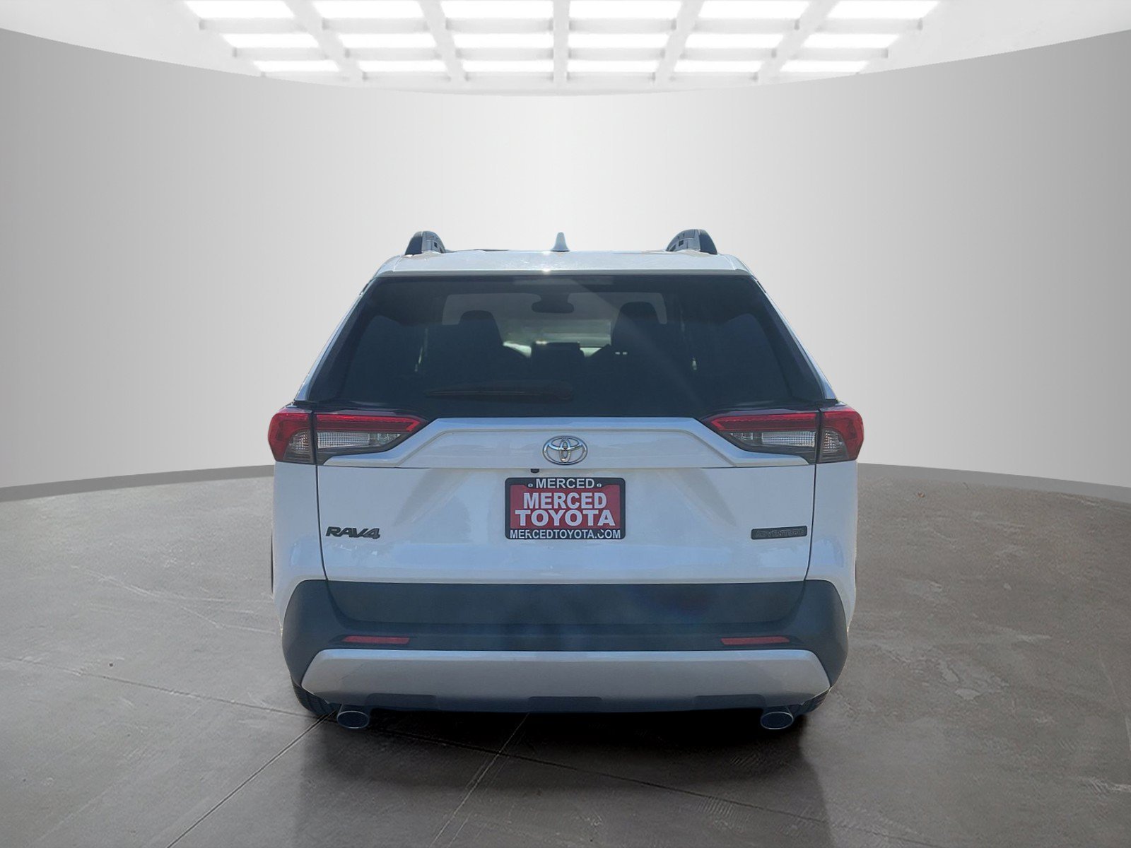 Used 2024 Ice Cap Toyota Adventure image 4