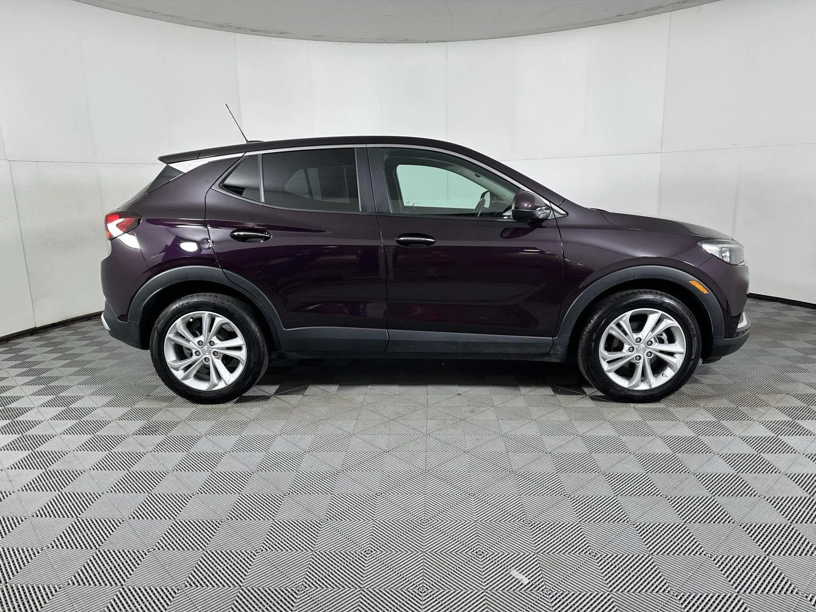 Used 2021 Black Currant Metallic Buick Preferred image 8