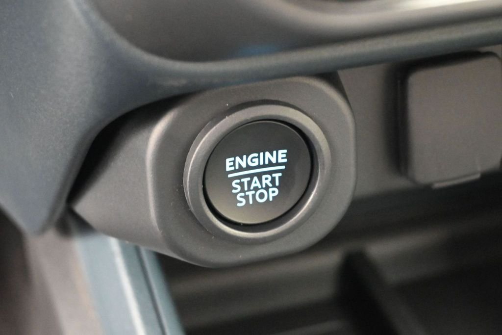 New 2026 Oxford White Ford Lariat image 13