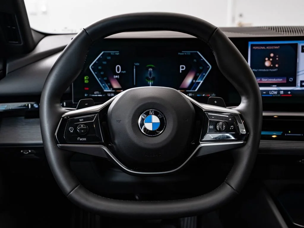 Certified Used 2025 Oxide Grey Met BMW 530i xDrive image 42