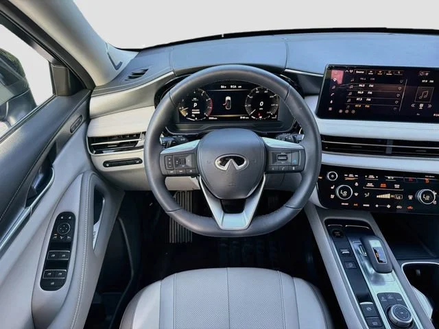 Used 2026 Grand Blue INFINITI LUXE image 17