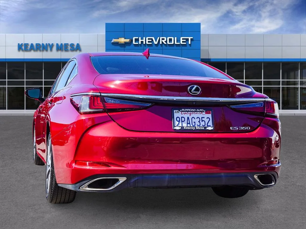 Used 2020 Red Lexus 350 image 4
