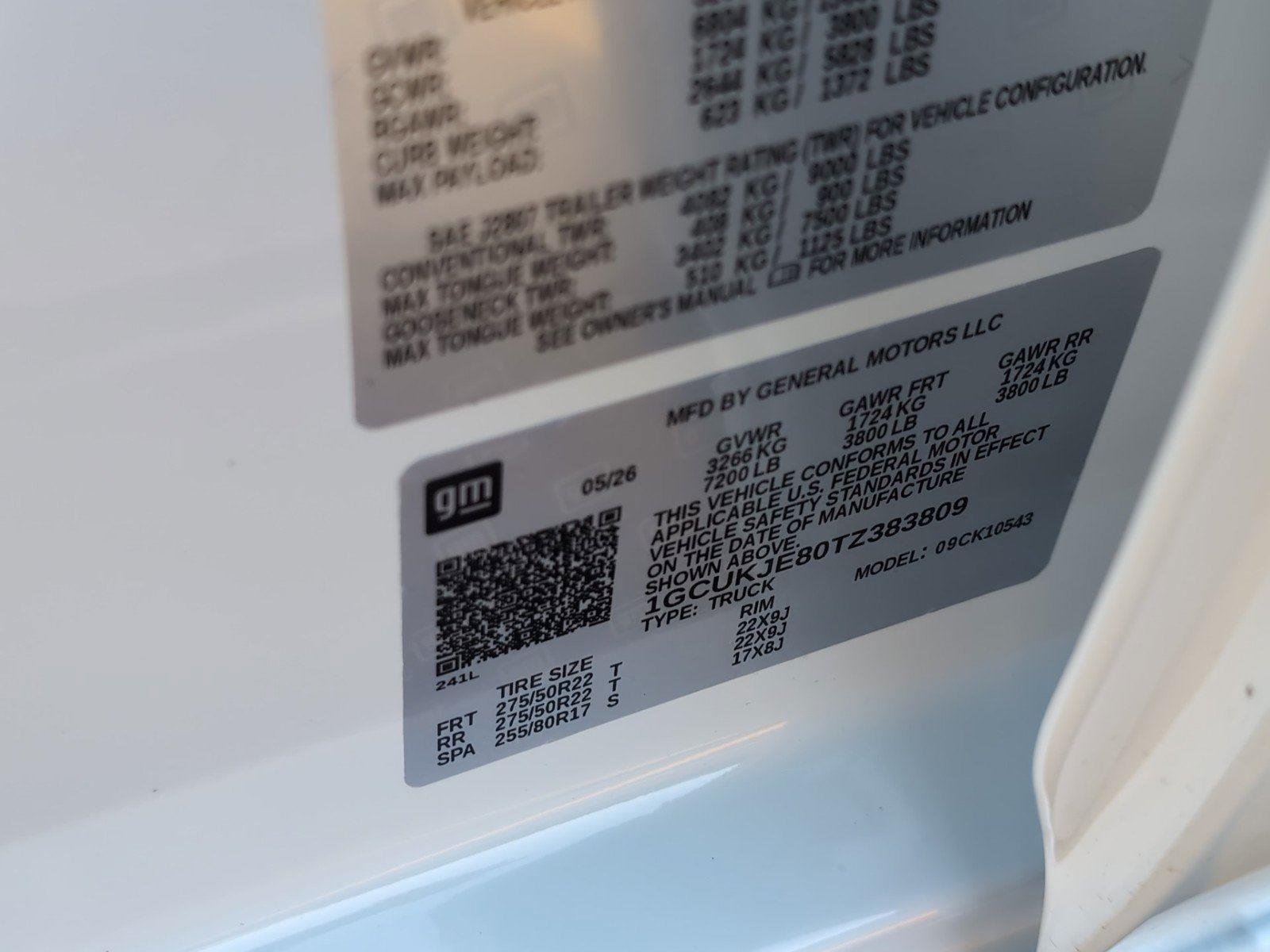 New 2026 Polar White Tricoat Chevrolet High Country image 34