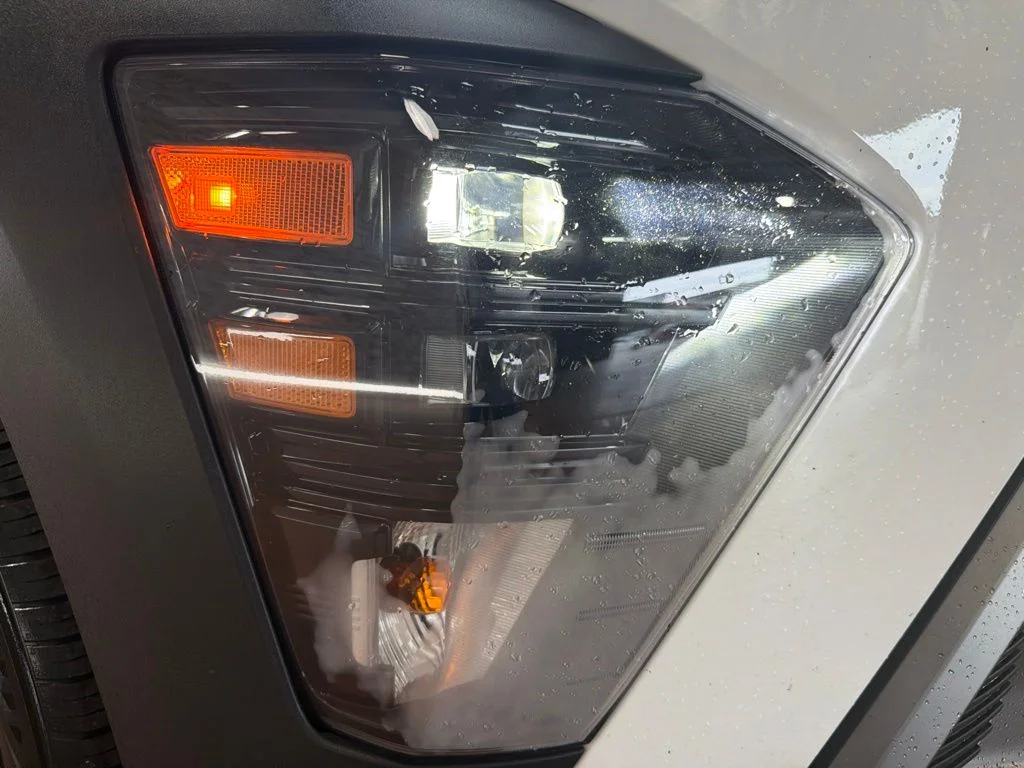 Used 2025 Atlas White Hyundai SEL image 10