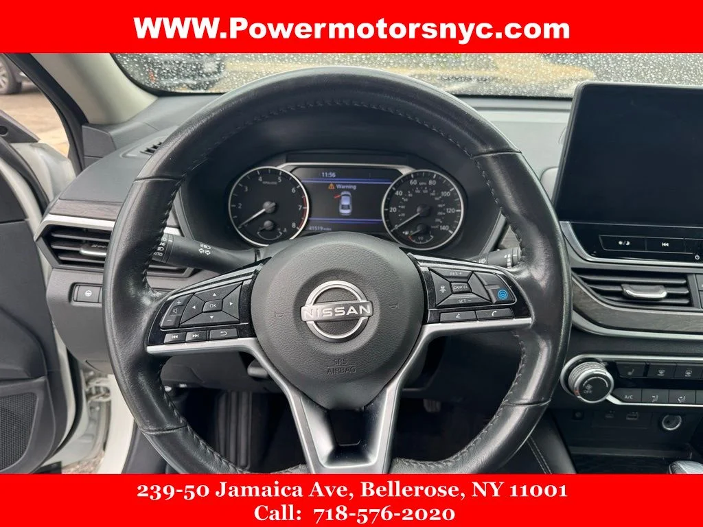 Used 2024 White Nissan 2.5 SV image 17
