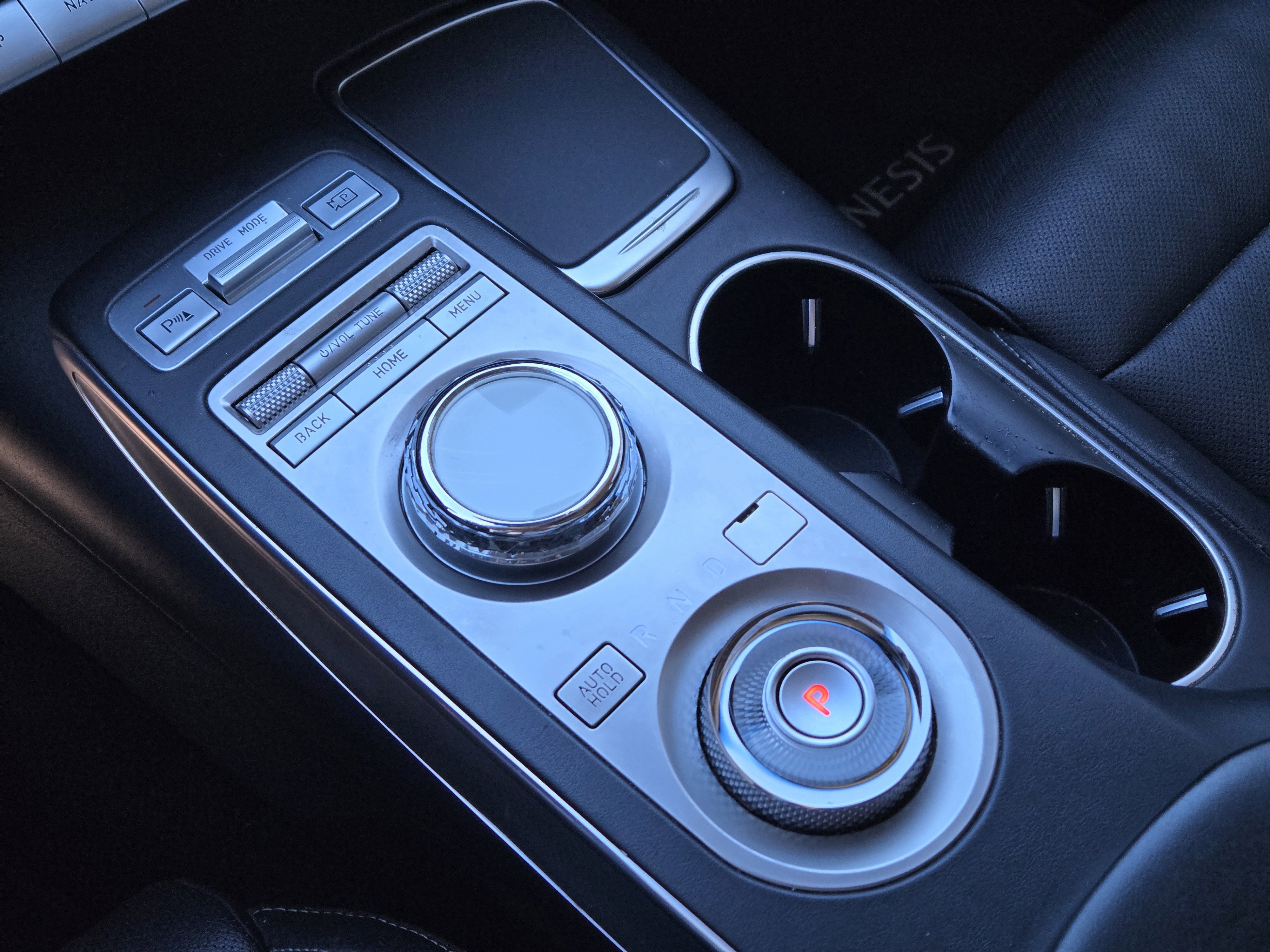 2022 GENESIS GV70 Standard - Photo 28