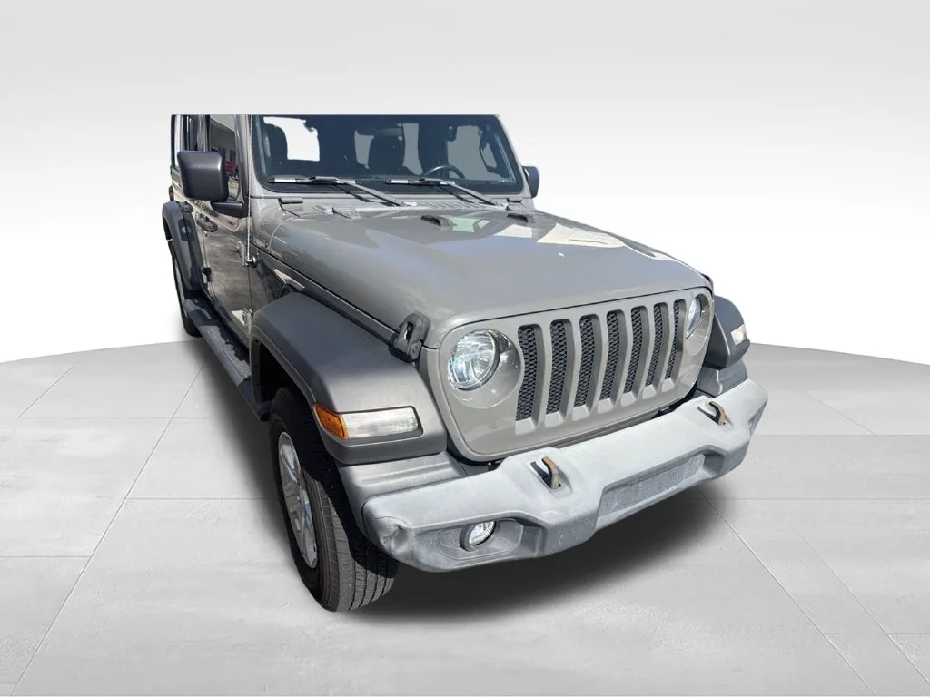 Used 2020 Gray Jeep Unlimited Sport S image 5