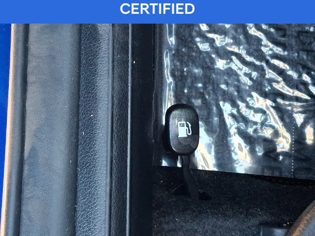 Used 2022 Blue Hyundai SE image 25