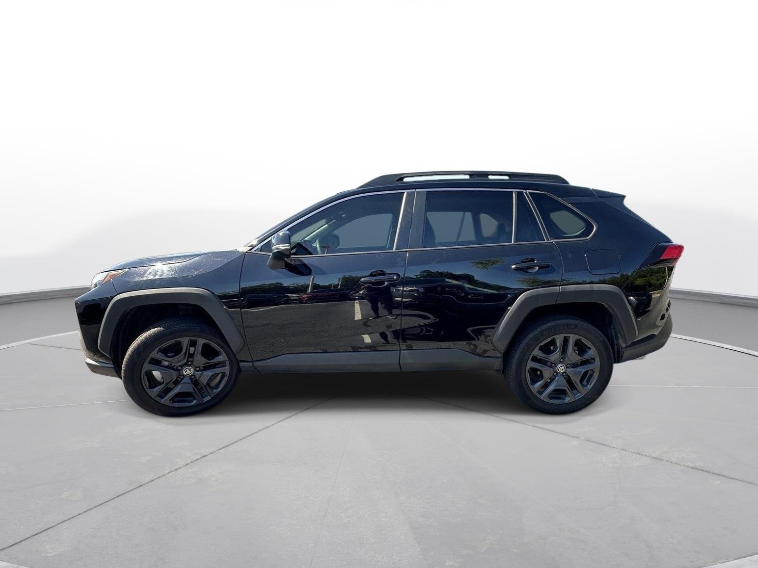 Used 2022 Midnight Black Metallic Toyota Adventure image 9