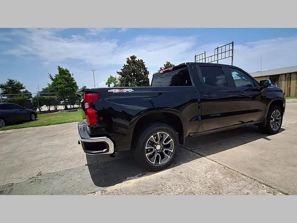 Used 2023 Black Chevrolet LT image 40