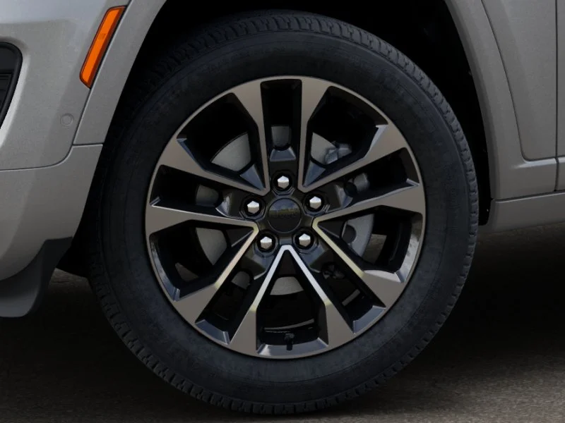 2025 Jeep Grand Cherokee L Overland - Photo 17