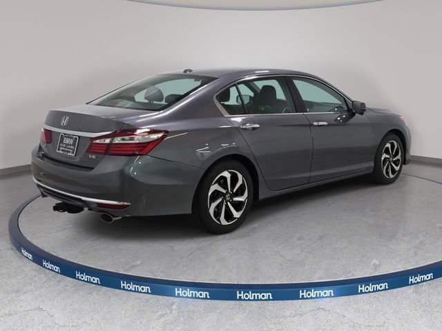 Used 2017 Gray Honda EX-L image 6