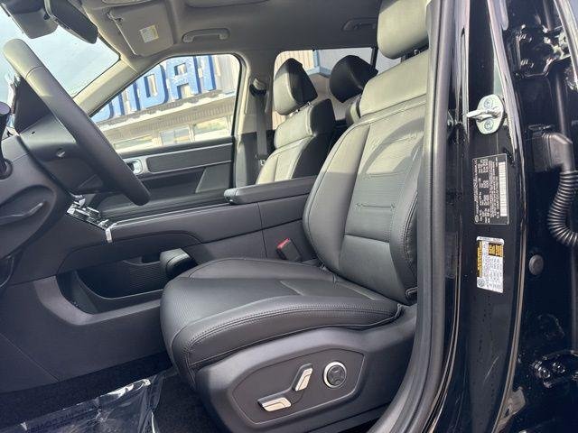 New 2026 Phantom Black Hyundai Limited image 22