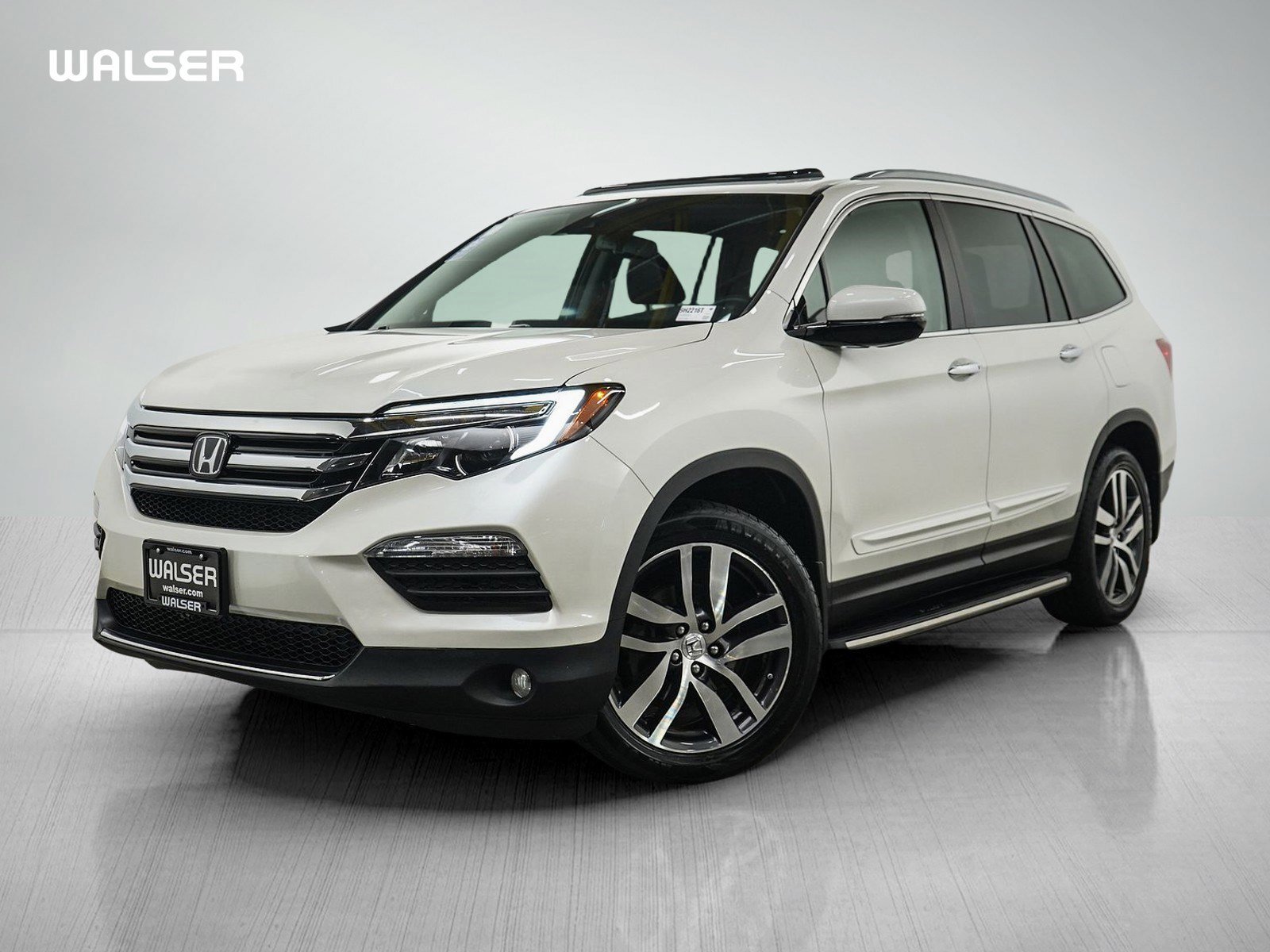 2017 Honda Pilot 4WD Touring's photo