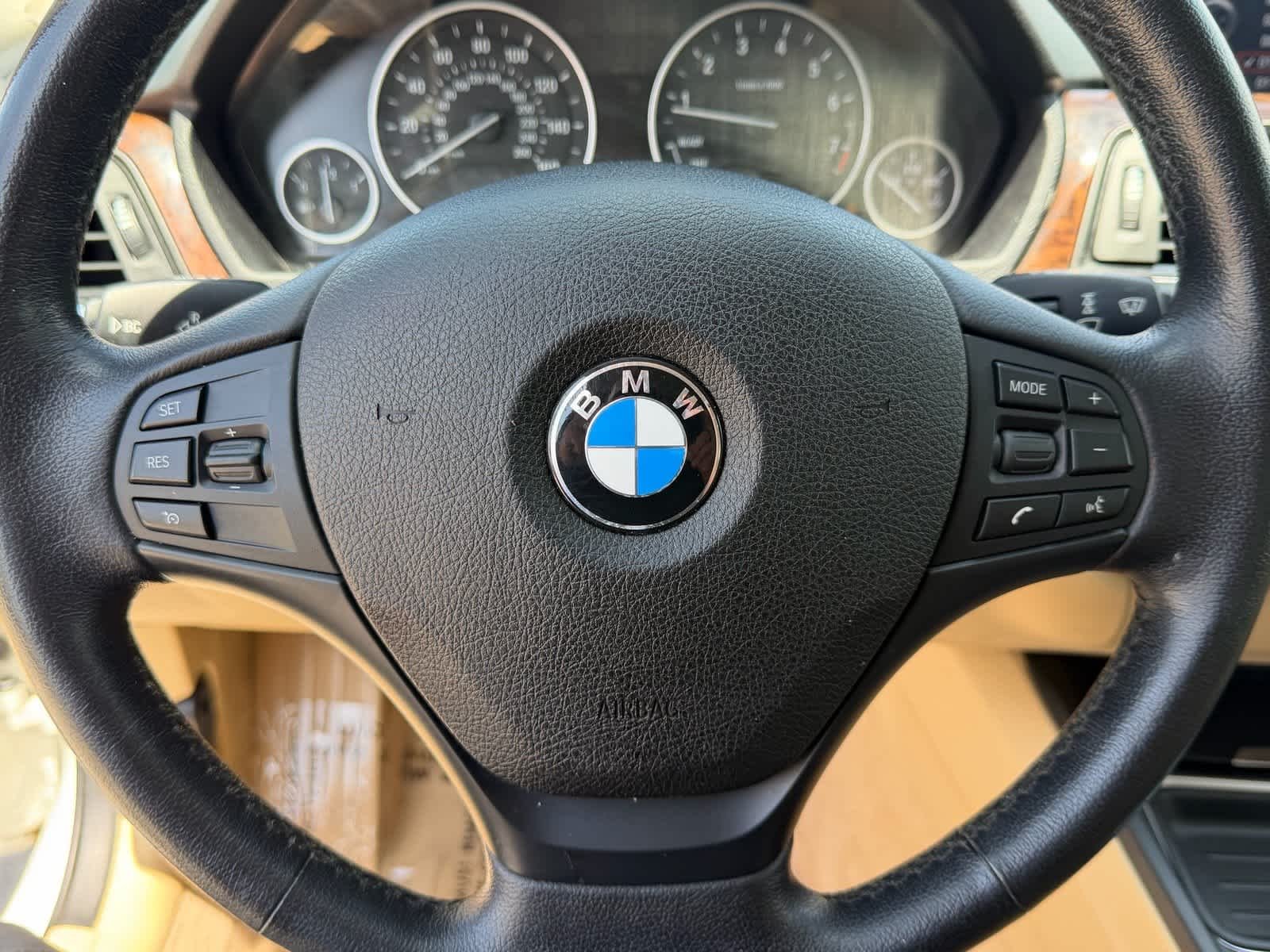 Used 2013 White BMW 335i xDrive image 30