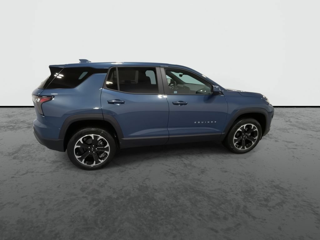 2027 Chevrolet Equinox LT - Photo 8